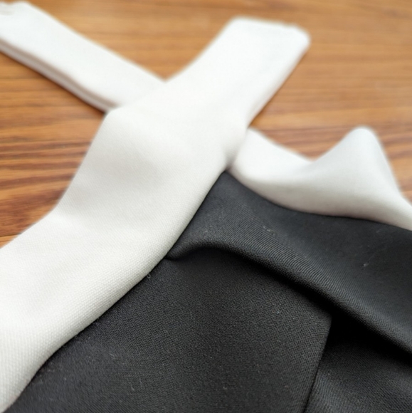 SOLD 🚫 Chic Petite Black & White Color Block Cross Front Neck Jumpsuit - Picture 7 of 16